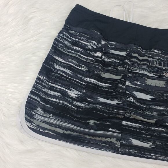 Athleta Athletic Skort Workout - Picture 4 of 9